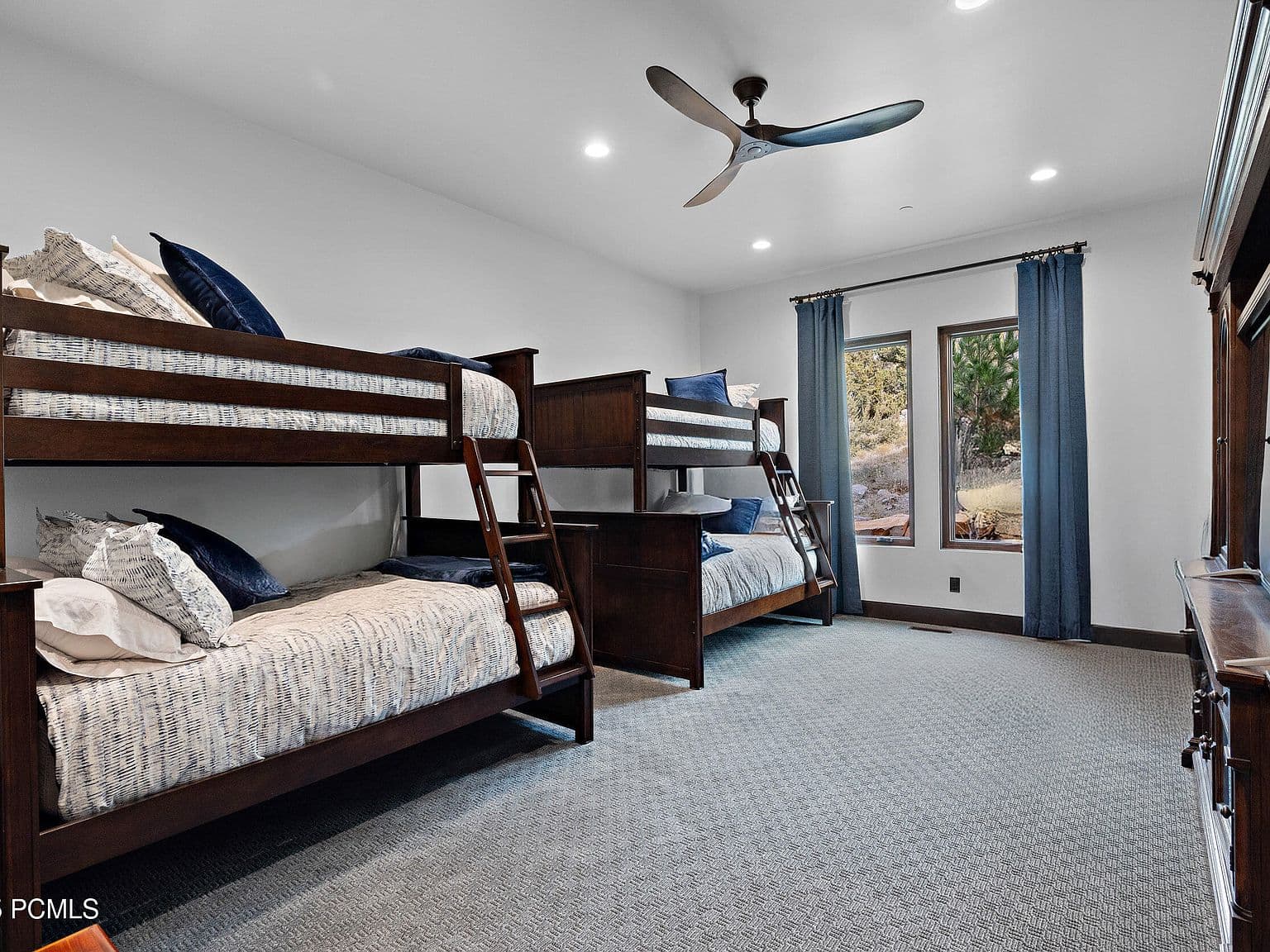 Bunk room — sleeps the whole family